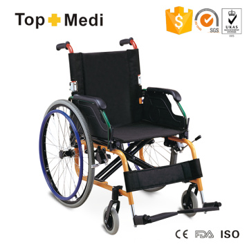 Silla de ruedas manual plegable de aluminio Topmedi para discapacitados